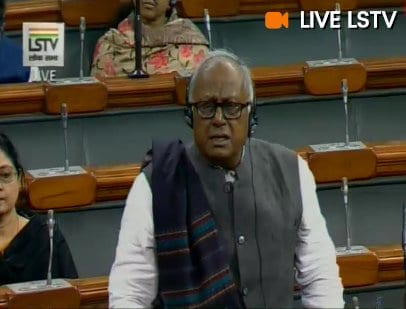 ममता बनर्जी बनाम CBI: लोकसभा में TMC सासंदो ने किया हंगामा!