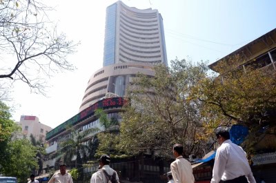 मुनाफावसूली के दबाव में टूटा बाजार, 38071 पर ठहरा सेंसेक्स (राउंडअप)