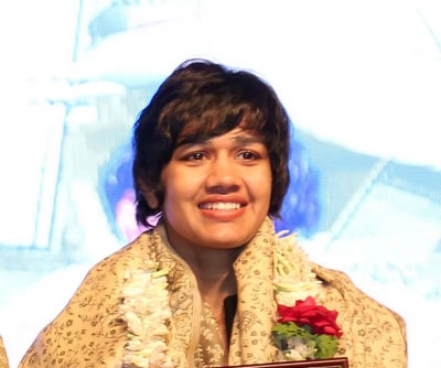 बबीता फोगाट, कविता देवी हरियाणा सरकारा द्वारा खेल विभाग में बनाई गई उप निदेशक