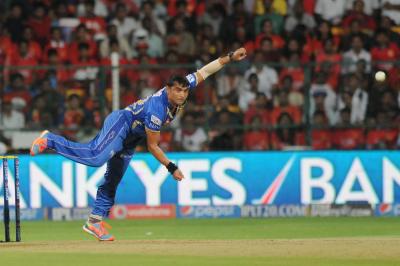 सीपीएल में खेलने वाले पहले भारतीय बने ताम्बे (लीड-1)