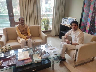 सिंधिया-शिवराज के साथ से कांग्रेस को नुकसान के आसार