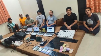 हैदराबाद में क्रिकेट पर सट्टा लगाते 7 पकड़े