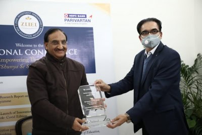 कैम्ब्रिज विश्वविद्यालय ने भारत में शिक्षा सुधारों के लिए पोखरियाल को सम्मानित किया