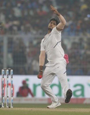 भारत को लगा झटका, चोट लगने के बाद उमेश यादव मैदान से बाहर