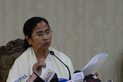 ममता ने किसानों की मांग न माने जाने पर चिंता जताई