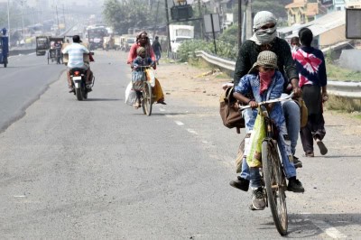 भारत बंद : पटना की सड़कों पर इक्के-दुक्के वाहन