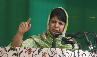 उमर, महबूबा ने श्रीनगर मुठभेड़ की जांच की मांग की