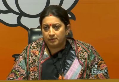 युवा कांग्रेस का स्मृति ईरानी के आवास पर प्रदर्शन, पेट्रोल-डीजल की बढ़ती कीमतों पर हल्लाबोल