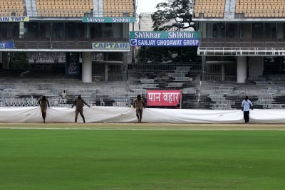 भारत में एक साल बाद स्टेडियम में लौटे दर्शक