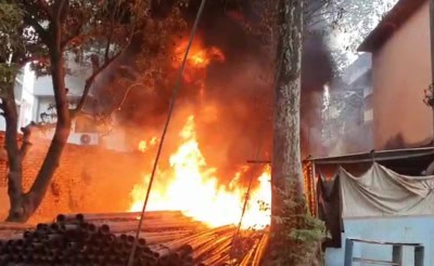 श्रीनगर के नवाबाजार में आग लगने से 6 घर जलकर खाक