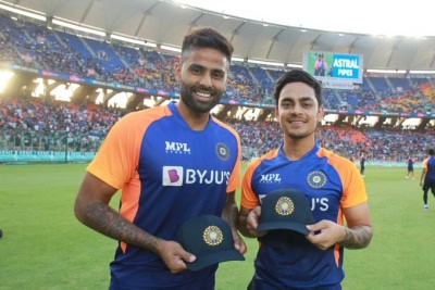 अहमदाबाद टी20 : भारत पहले करेगा गेंदबाजी, इशान और सूर्य का डेब्यू (लीड-1)