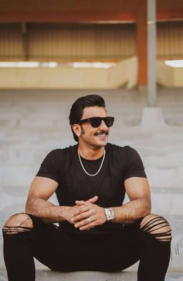नये फोटो के साथ रणवीर सिंह ने बिखेरा जलवा