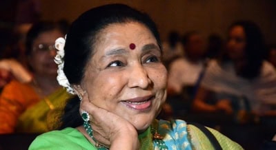दिग्गज गायिका आशा भोसले बनीं महाराष्ट्र भूषण 2020ं