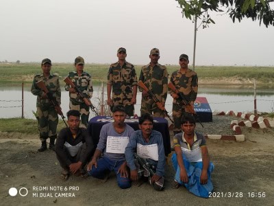 बंगाल में अवैध घुसपैठ करते 3 बांग्लादेशी, 1 भारतीय दलाल गिरफ्तार