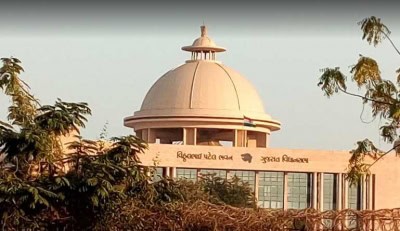 गुजरात : स्पीकर की अनुपस्थिति में कांग्रेस नेता ने की सदन की अध्यक्षता