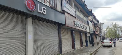 जम्मू-कश्मीर में शनिवार रात 8 बजे से सोमवार सुबह 6 बजे तक लागू रहेगा कोरोना कर्फ्यू