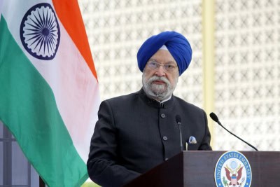 जर्मनी से ऑक्सीजन कंसंट्रेटर की पहली खेप भारत पहुंची : मंत्री