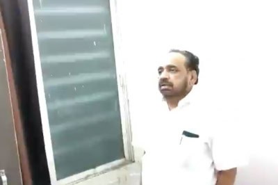 मप्र के मंत्री ने दिया डॉक्टर की भर्ती का विज्ञापन, कांग्रेस ने तंज कसा