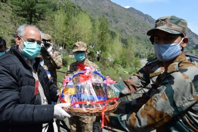 भारतीय सेना ने एलओसी पार कर आए पीओके के युवक को वापस भेजा