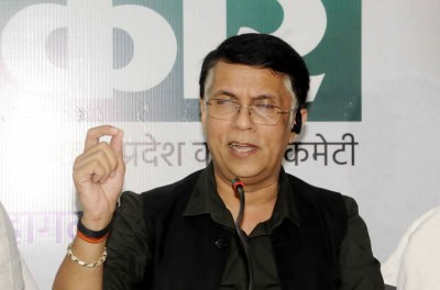 प्रधानमंत्री ने वैक्सीन गुरू बनने के लिए सबकुछ किया : कांग्रेस