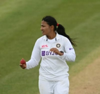 इंग्लैंड के खिलाफ सपाट और स्पिनर को मददगार वाली पिच भारत के लिए आश्चर्यजनक रही