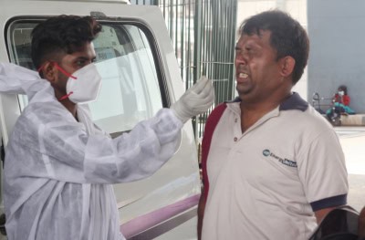 भारत में कोरोना के 92 हजार से ज्यादा मामले, 24 घंटे में 2,219 लोगों की मौत